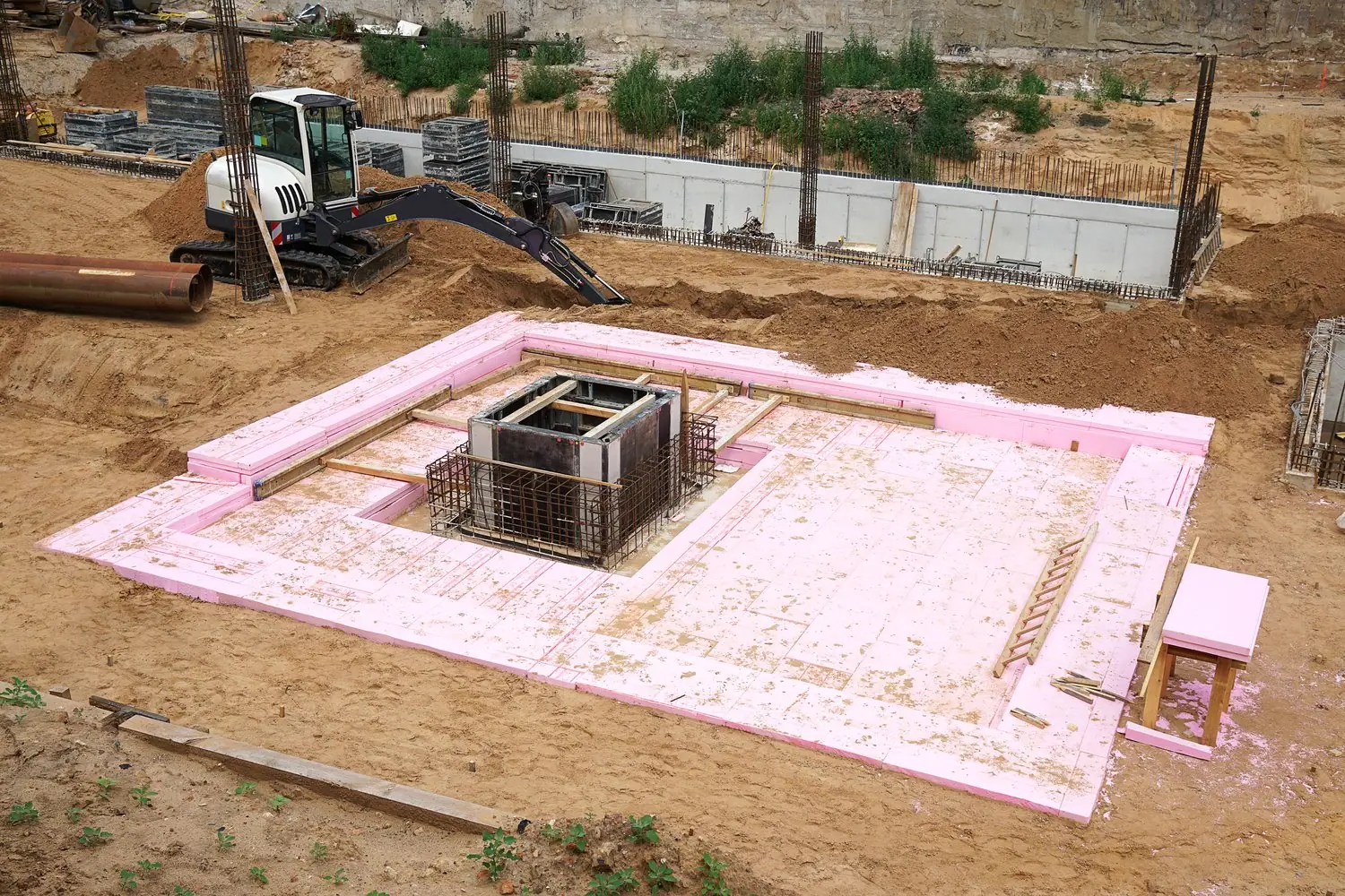 Jak zabezpieczyć fundamenty przed wodą gruntową?